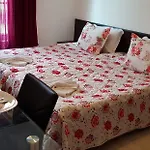 Family Aparthotel Vintegra Apartment 3*