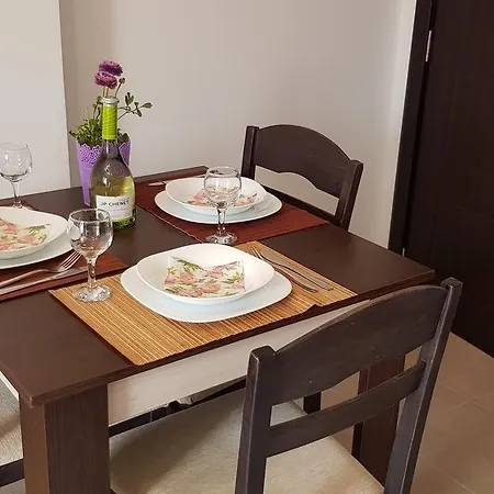 Family Vintegra דירה 3*