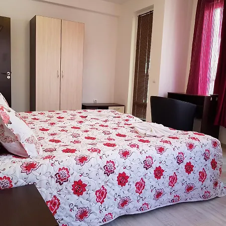 Family Aparthotel Vintegra Apartment