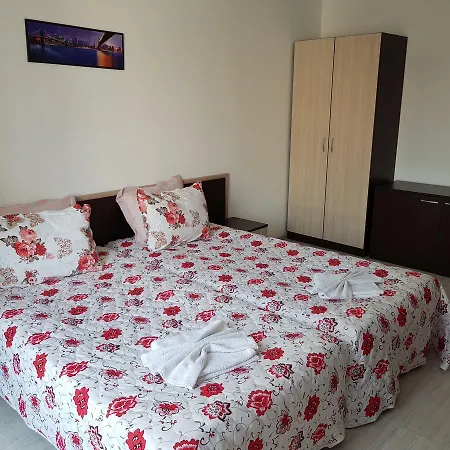Family Aparthotel Vintegra 3* Burgas