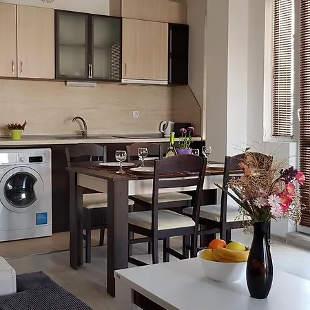 Family Aparthotel Vintegra 3* Burgas